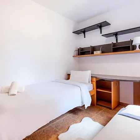 Cerca De La Playa Y Comodo By