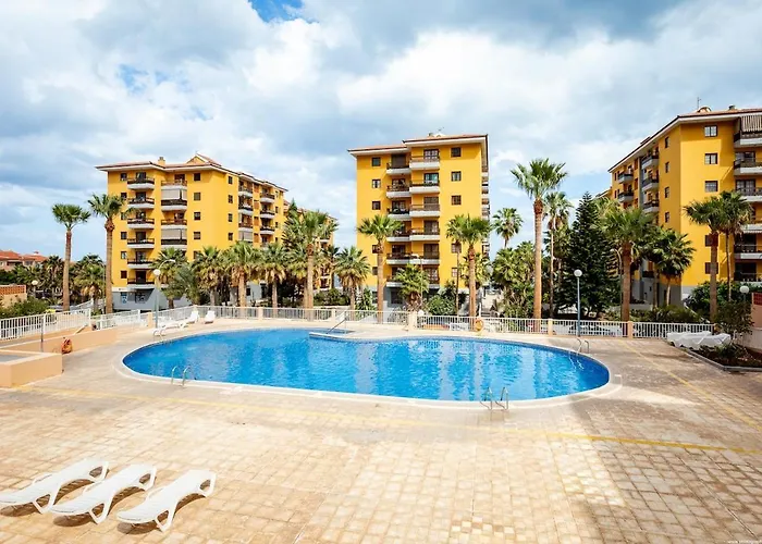 Cerca De La Playa Y Comodo By