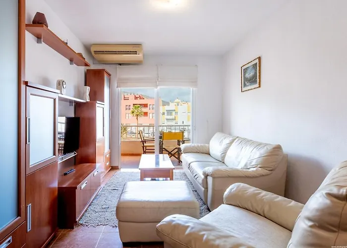 Cerca De La Playa Y Comodo By * Candelaria