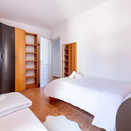 Cerca De La Playa Y Comodo By * Candelaria