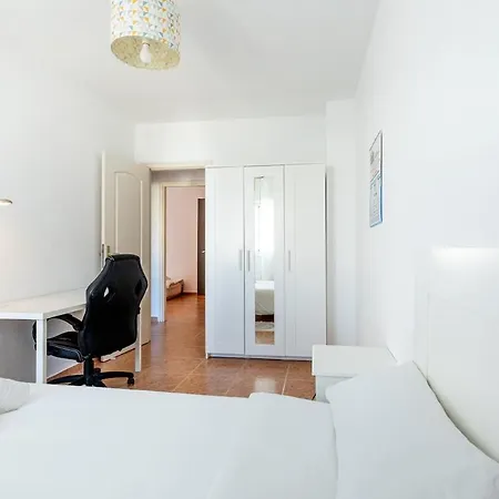 Cerca De La Playa Y Comodo By Candelaria