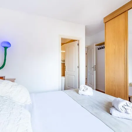 Cerca De La Playa Y Comodo By * Candelaria