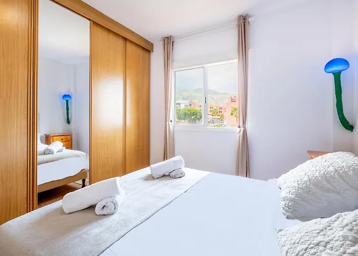 Cerca De La Playa Y Comodo By