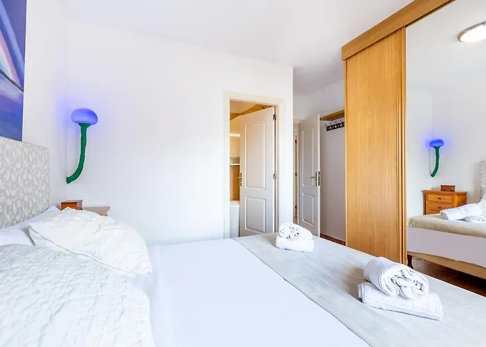 Cerca De La Playa Y Comodo By * קנדלריה